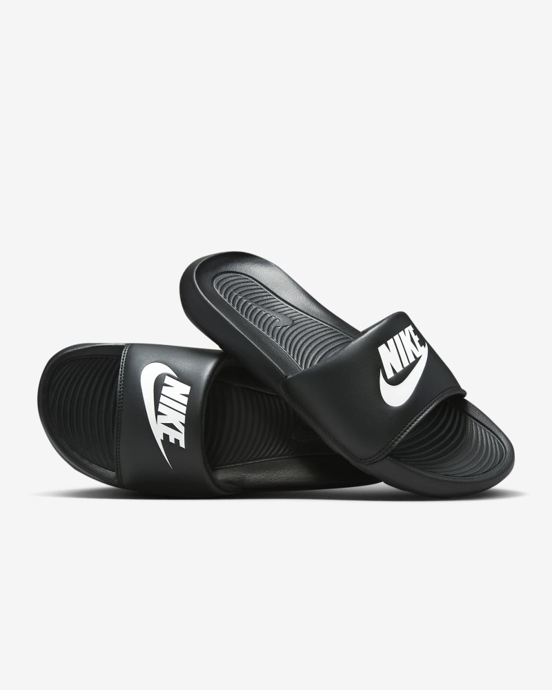 Nike Victori One Schwarz/Schwarz/Weiß