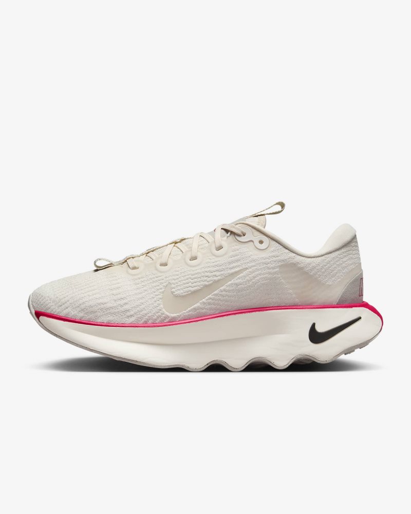 Nike Motiva Pale Ivory/Sail/Light Iron Ore/Schwarz