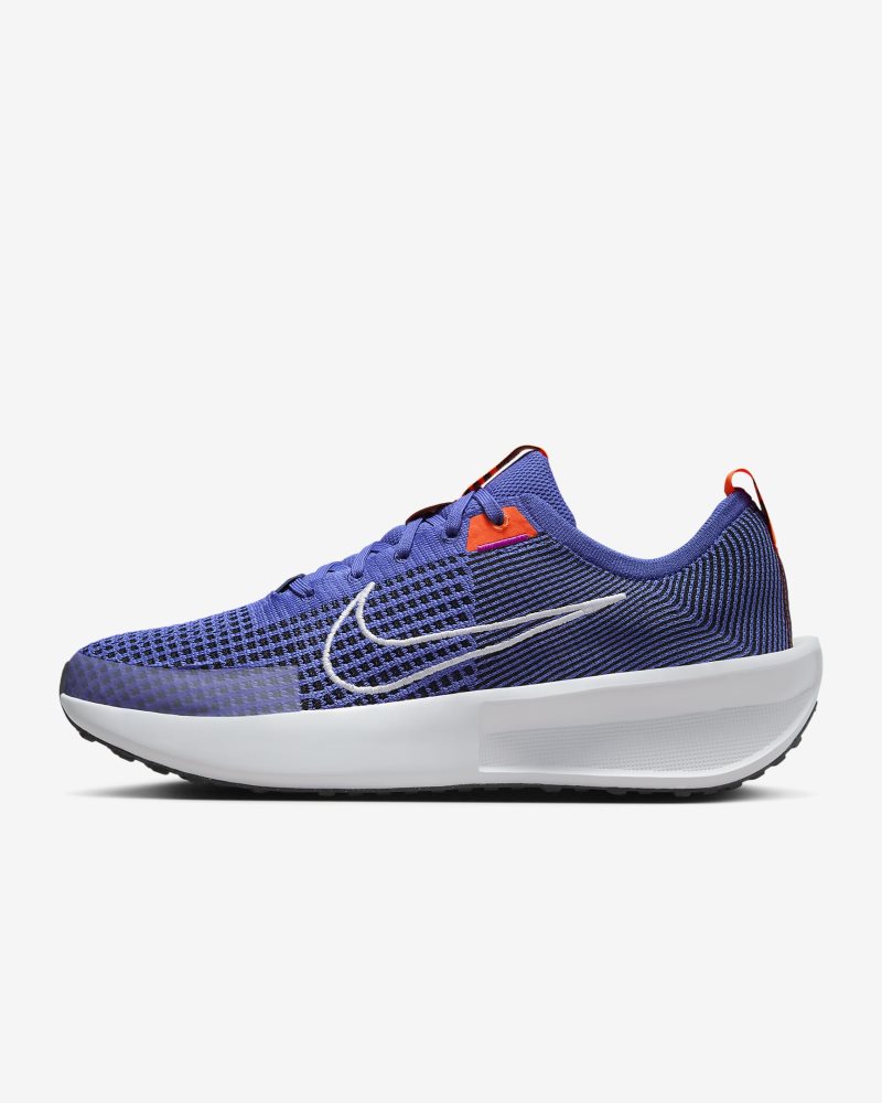 Nike Interact Run Astronomy Blue/Hyper Crimson/Schwarz/Pure Platinum