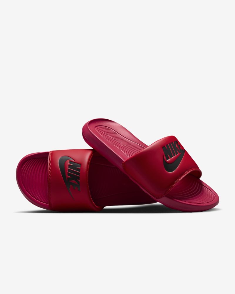 Nike Victori One University Red/University Red/Schwarz