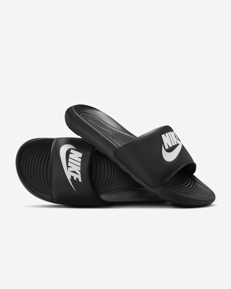 Nike Victori One Schwarz/Schwarz/Weiß