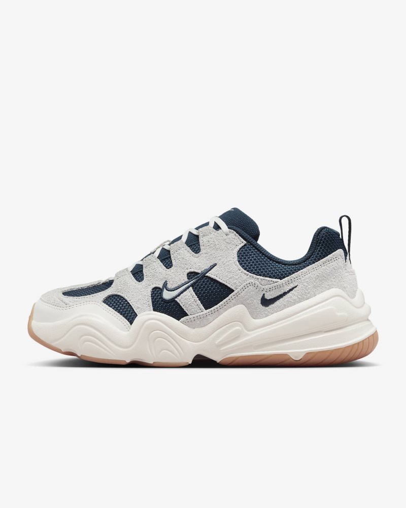 Nike Tech Hera Phantom/Armory Navy/Segel/Fußballgrau