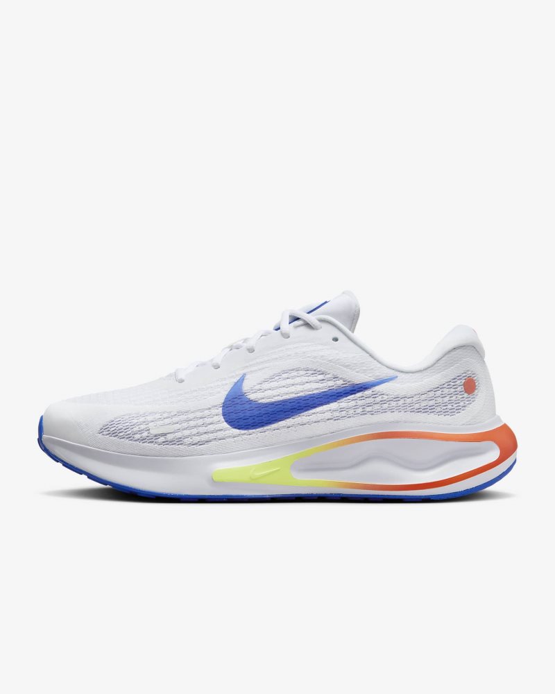 Nike Journey Run Football Grau/Weiß/Light Wild Mango/Racer Blau